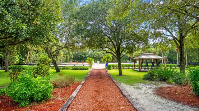 Palm Beach Point East Residence photo 92