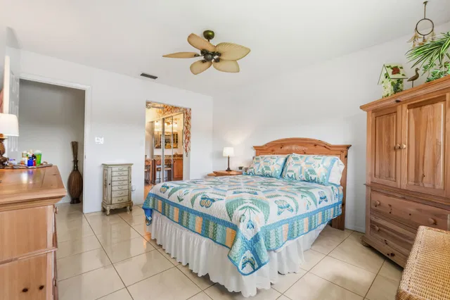 Unit 282 photo 27