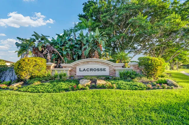 Residence photo 2