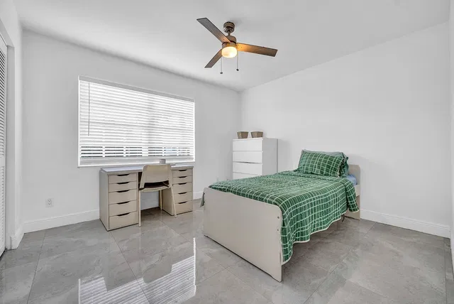 Residence photo 30