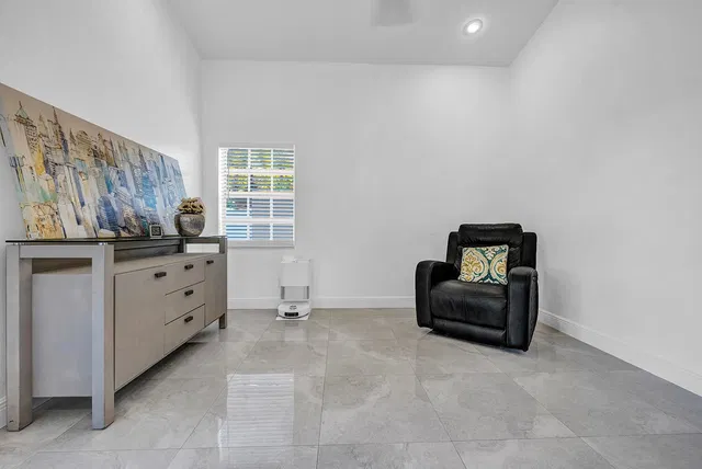 Residence photo 37