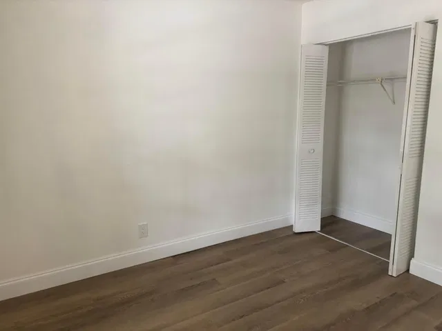 Unit O229 photo 8