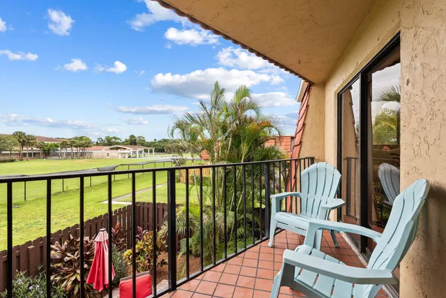 Residence photo 2
