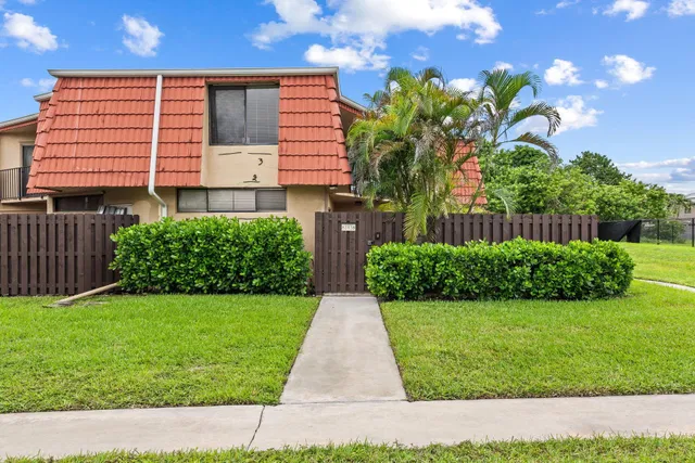 Residence photo 23