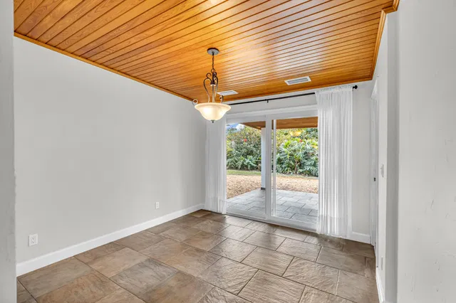 SoSo West Palm Beach Residence photo 6