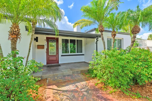 SoSo West Palm Beach Residence photo 17
