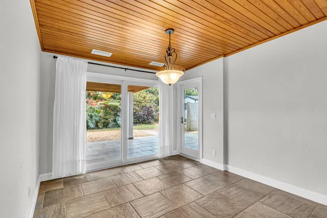 SoSo West Palm Beach Residence photo 20