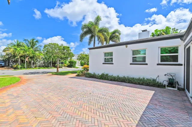 SoSo West Palm Beach Residence photo 27