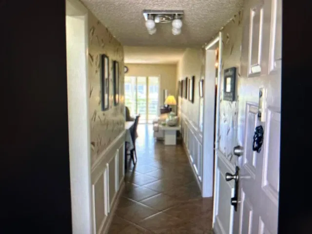 Unit 206 photo 2