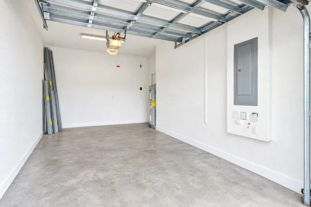 Residence photo 22