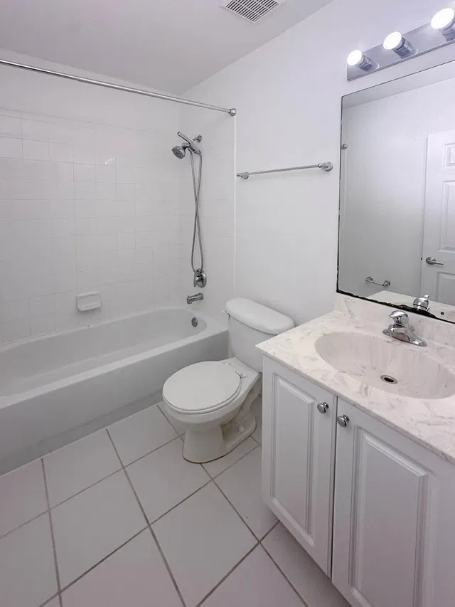  Residence photo 9