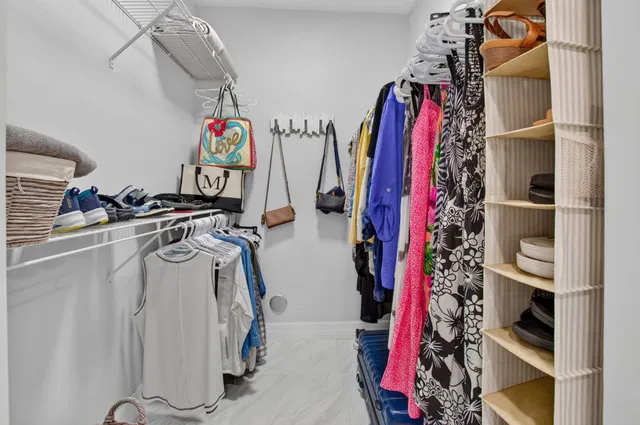 Unit 109 photo 22