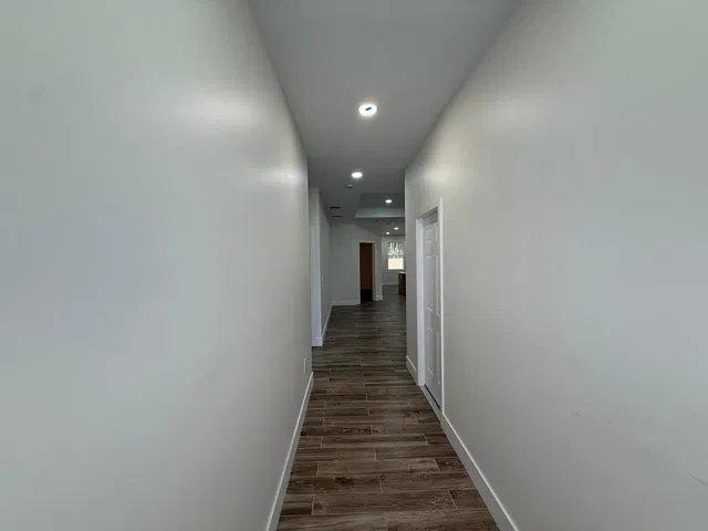 Residence photo 2