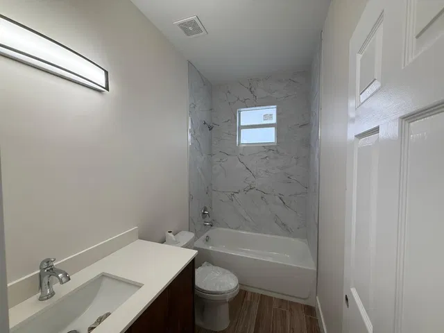 Residence photo 8