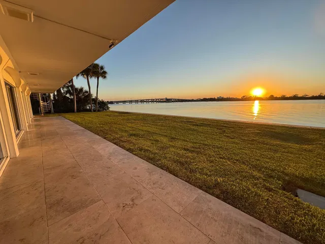 South Palm Beach Unit 505s photo 33