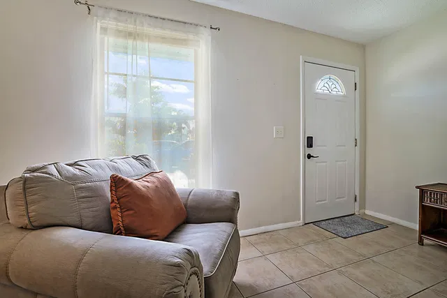Residence photo 6