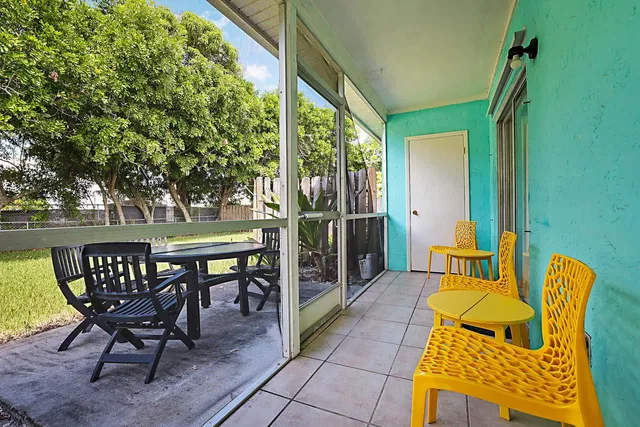 Residence photo 21