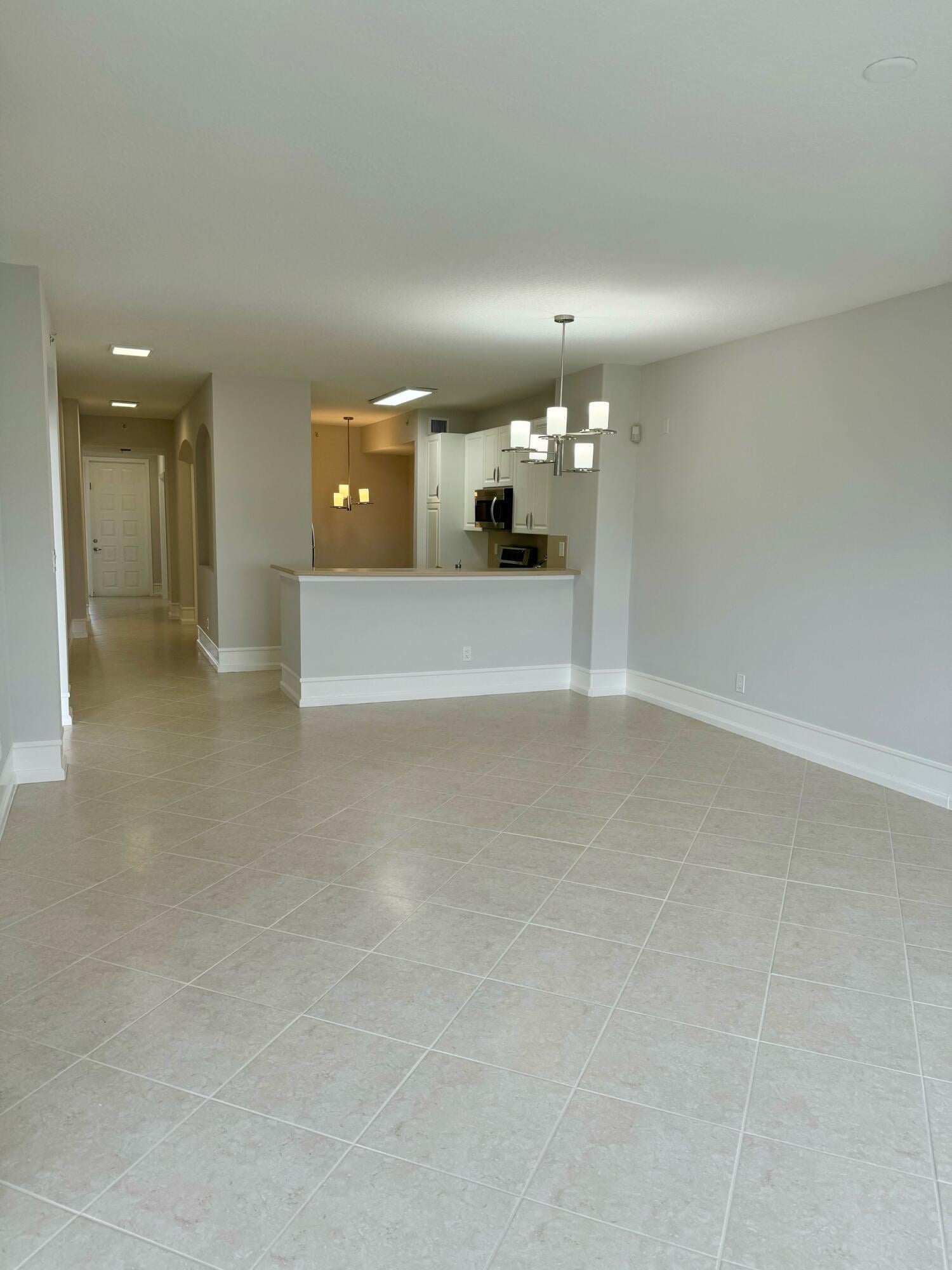 Unit 65 photo 4