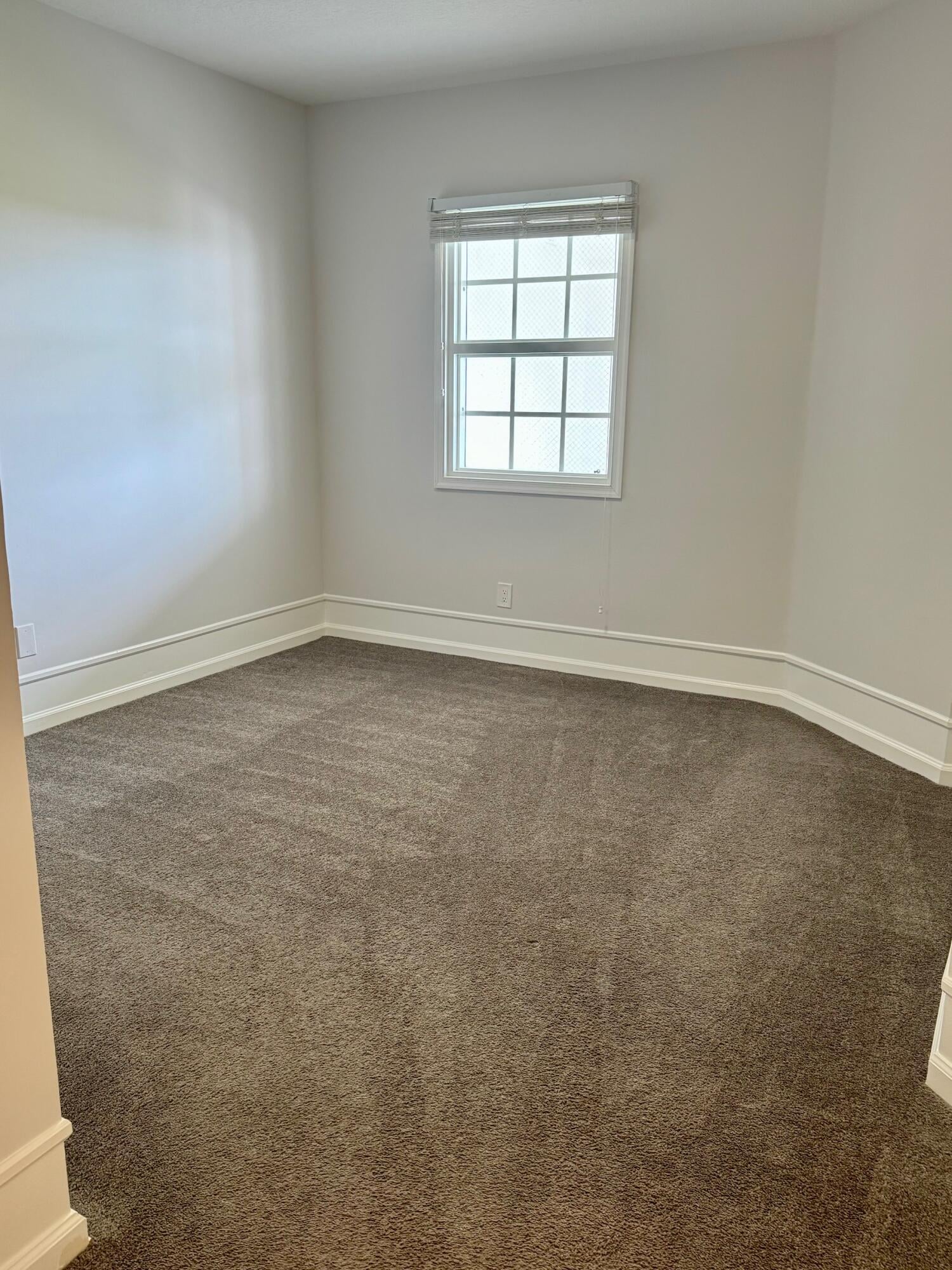 Unit 65 photo 12