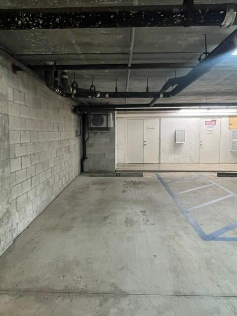Unit 65 photo 18