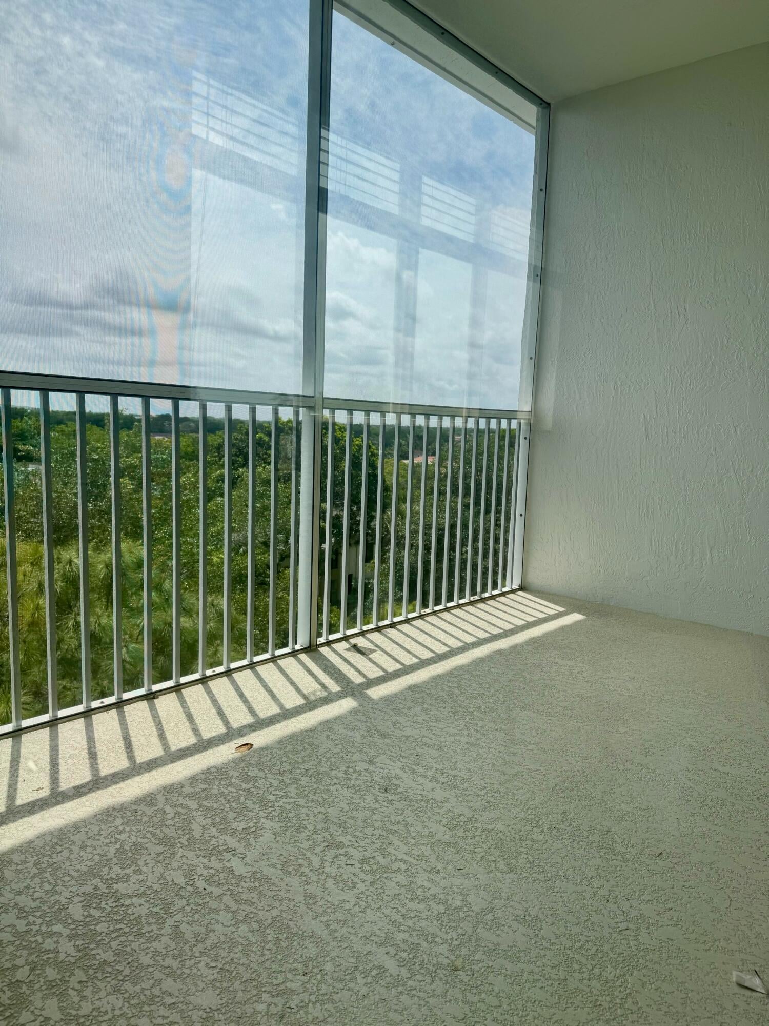 Unit 65 photo 21