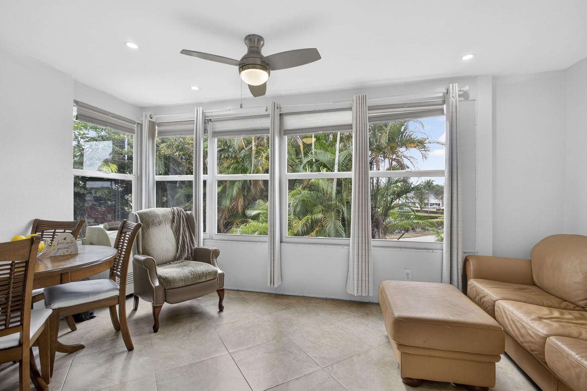 Residence photo 11