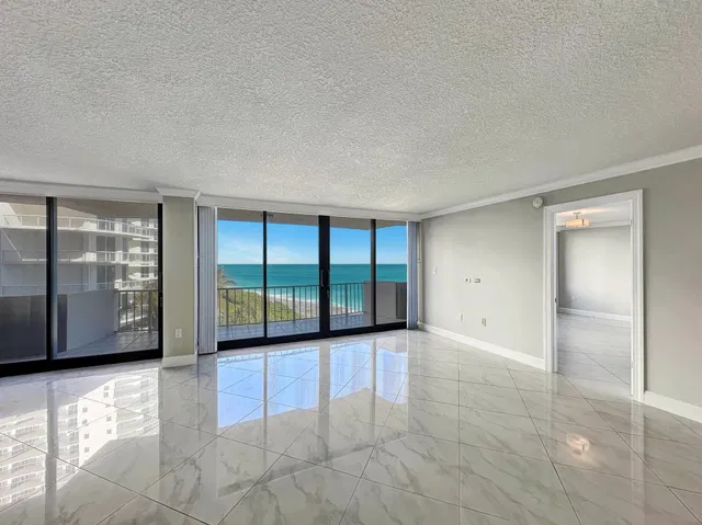 Singer Island Unit 1-501 photo 5