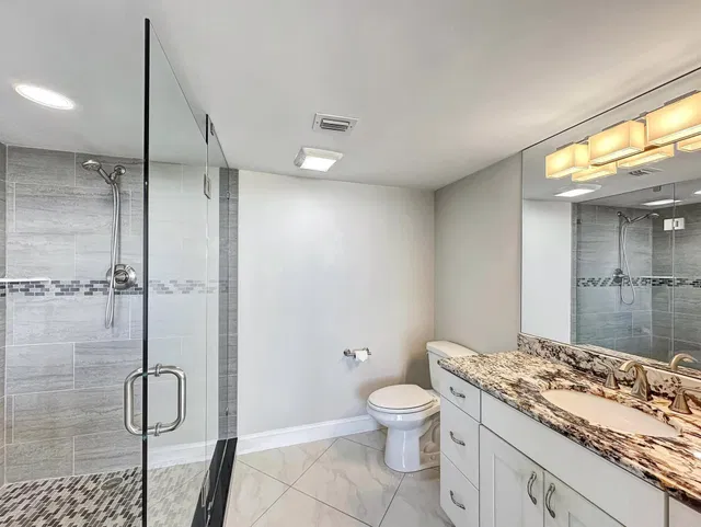 Singer Island Unit 1-501 photo 11