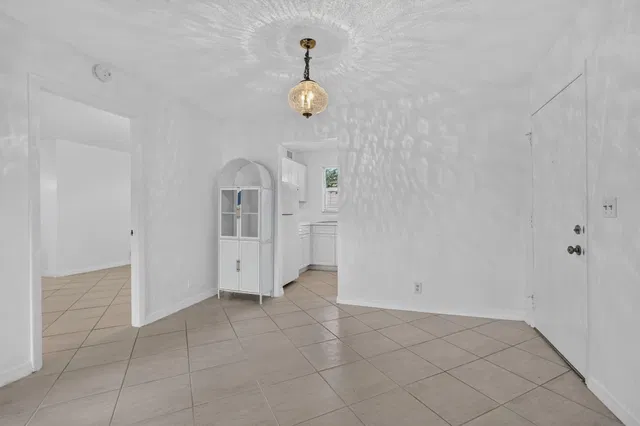 Unit 190 photo 27