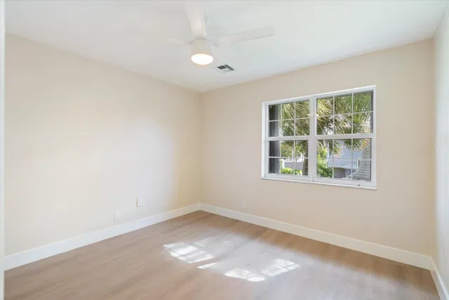 Residence photo 19