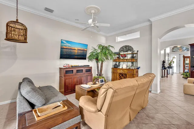 Residence photo 9