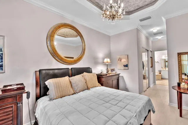 Residence photo 17