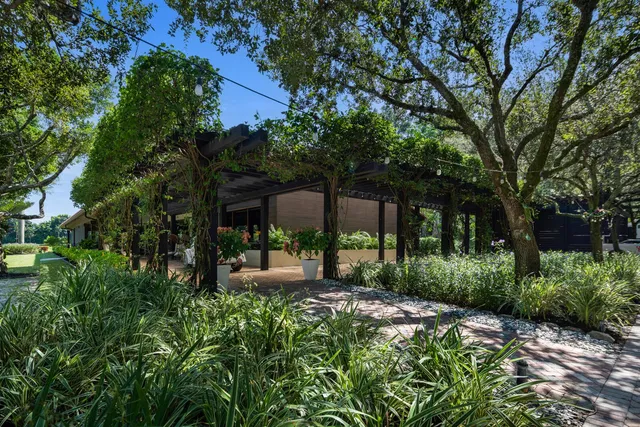 Residence photo 40