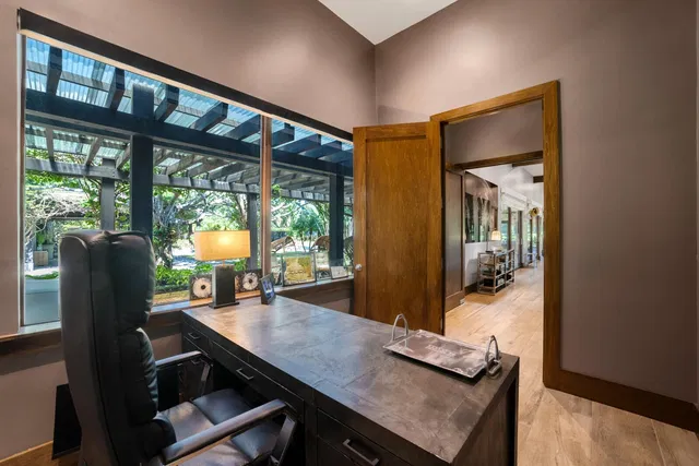 Residence photo 56