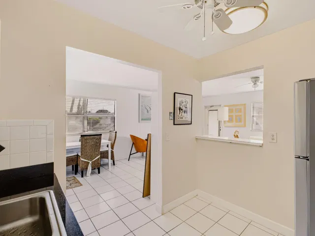Residence photo 4