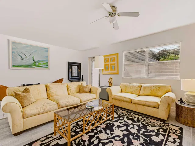 Residence photo 5