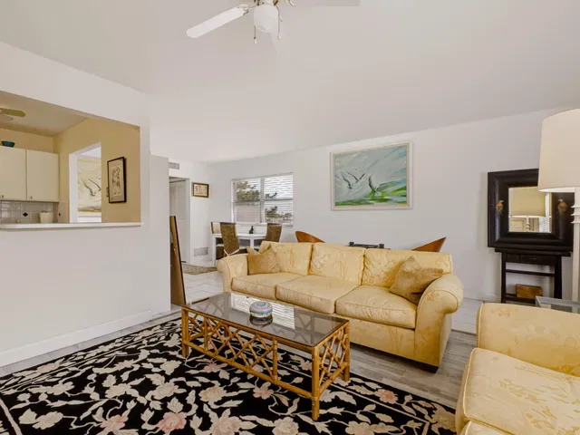 Residence photo 6