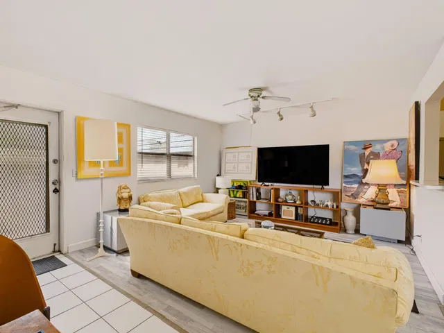 Residence photo 7