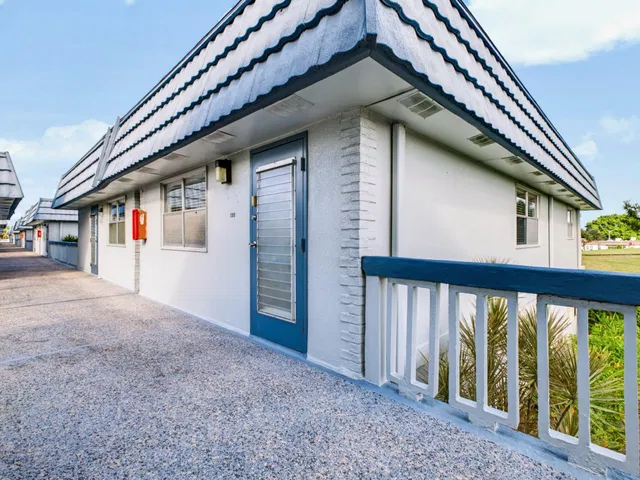 Residence photo 22