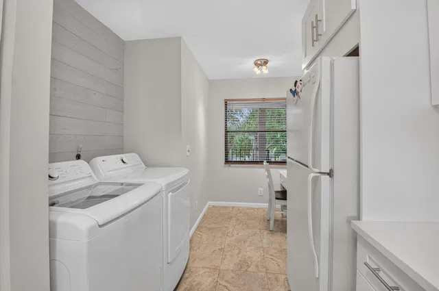 Unit 272B photo 5