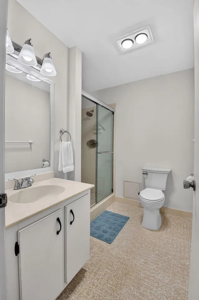 Unit 272B photo 12