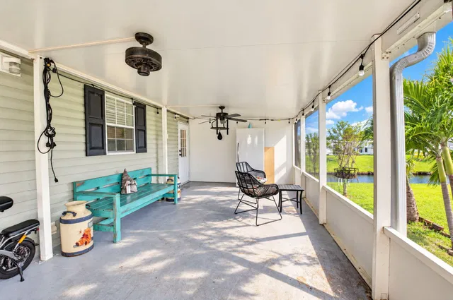 Residence photo 4