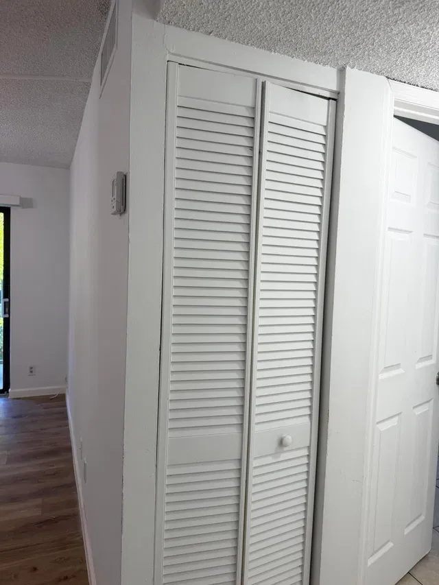 Unit 307 photo 18