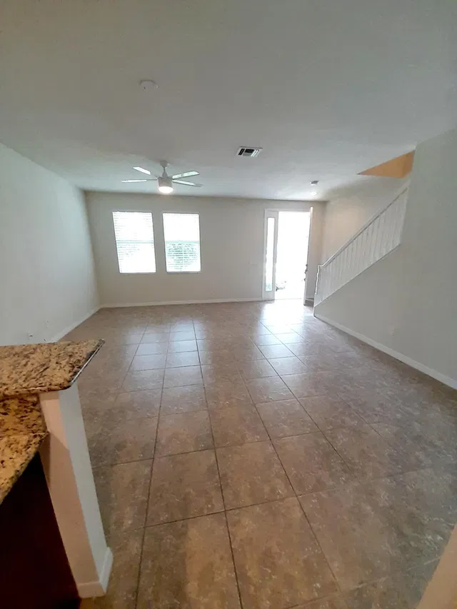 Residence photo 4