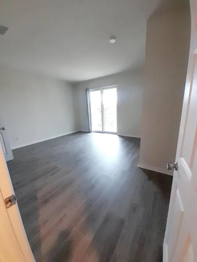 Residence photo 5