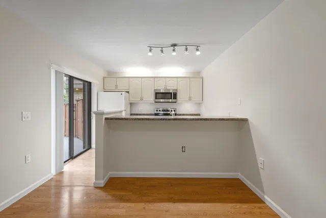 Residence photo 12