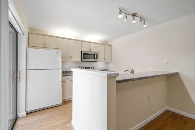 Residence photo 16