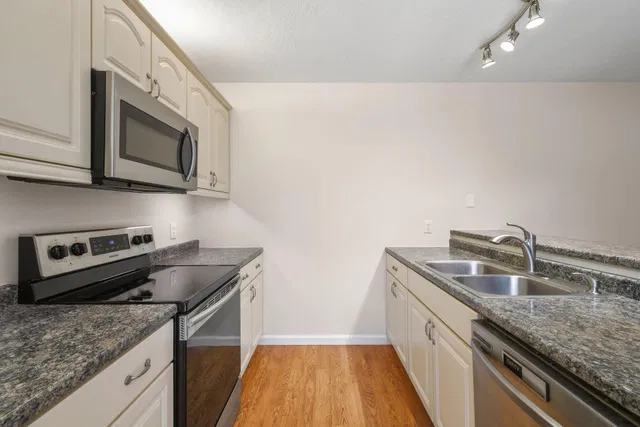 Residence photo 19