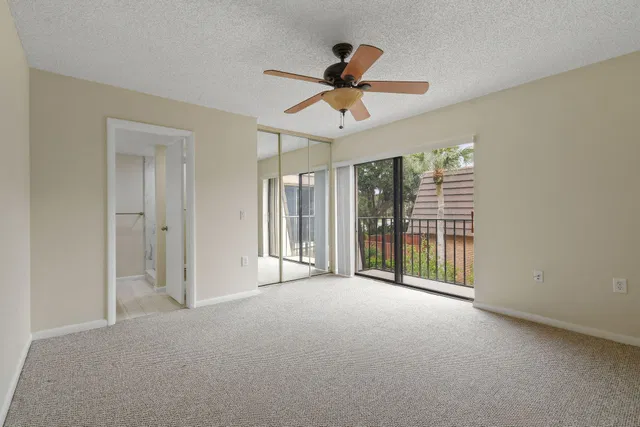 Residence photo 29