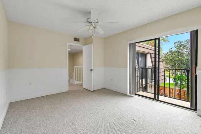 Residence photo 42